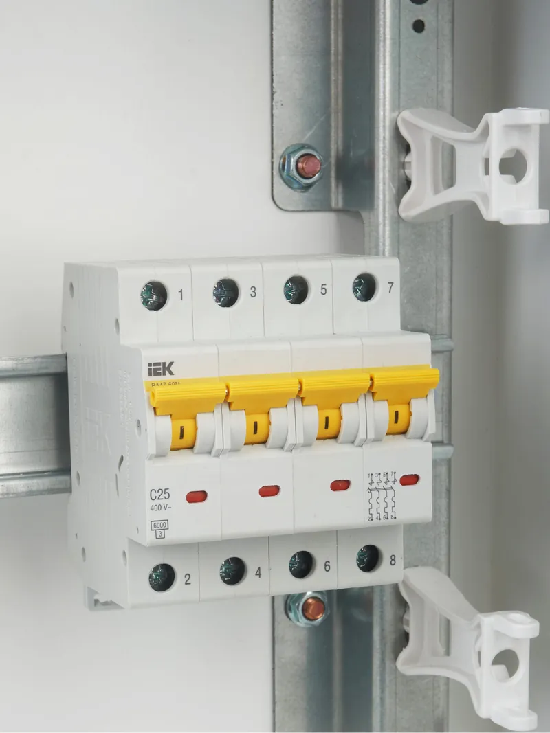 mcb-iek-karat-60m-4p-25a-6ka-type-c MCB IEK KARAT 60M 4P 25A 6kA Type C