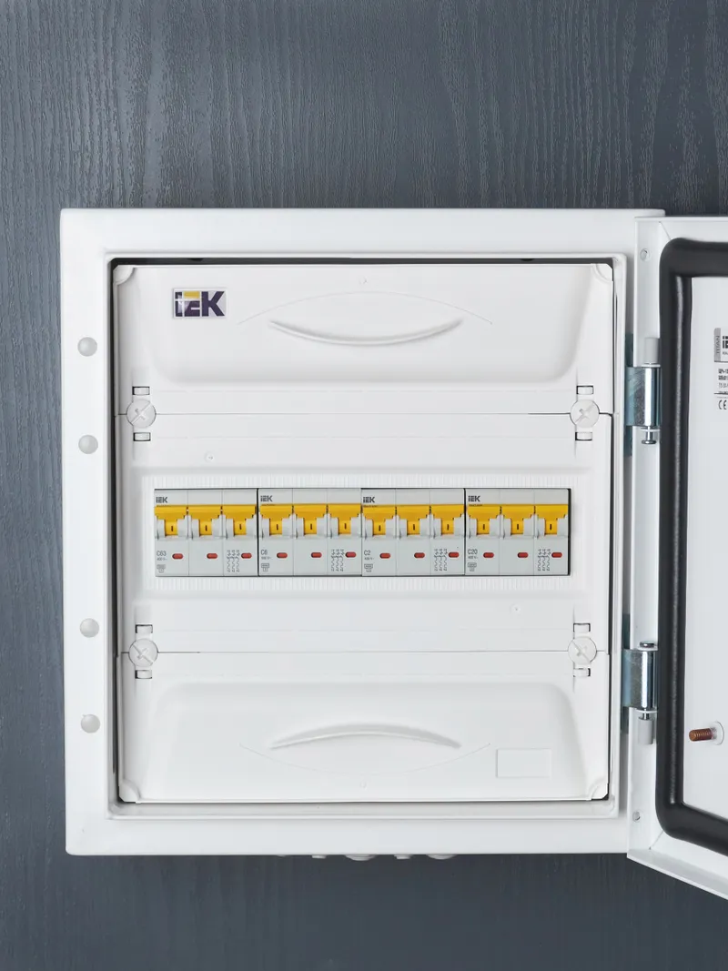 mcb-iek-karat-60m-3p-6a-6ka-type-c MCB IEK KARAT 60M 3P 6A 6kA Type C