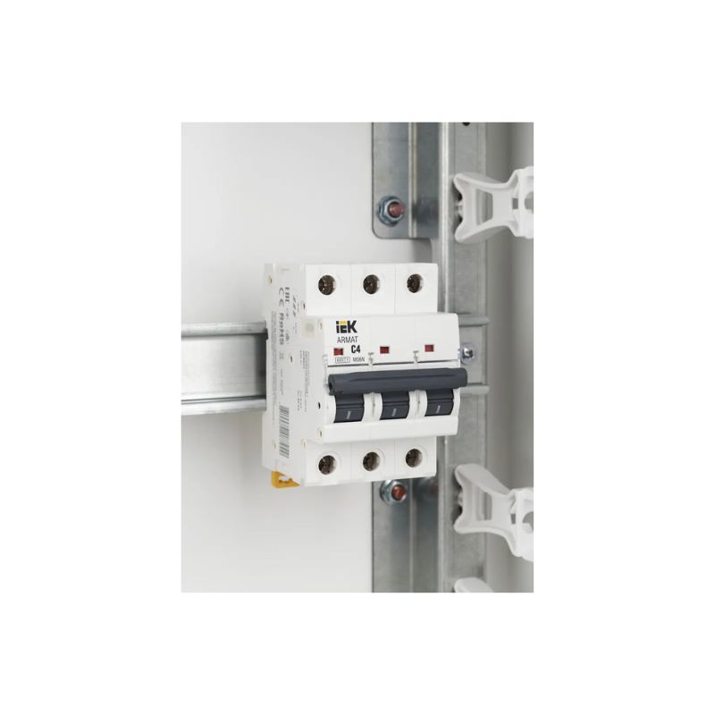 mcb-iek-armat-m06n-3p-4a-6ka-type-c (7) MCB IEK ARMAT M06N 3P 4A 6kA Type C